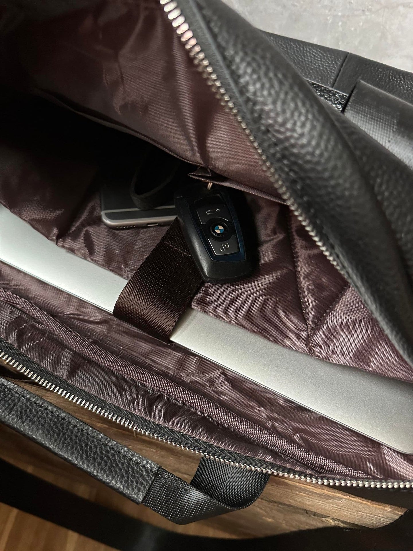 Laptop Rio Black leather - VIAMAJA.DK