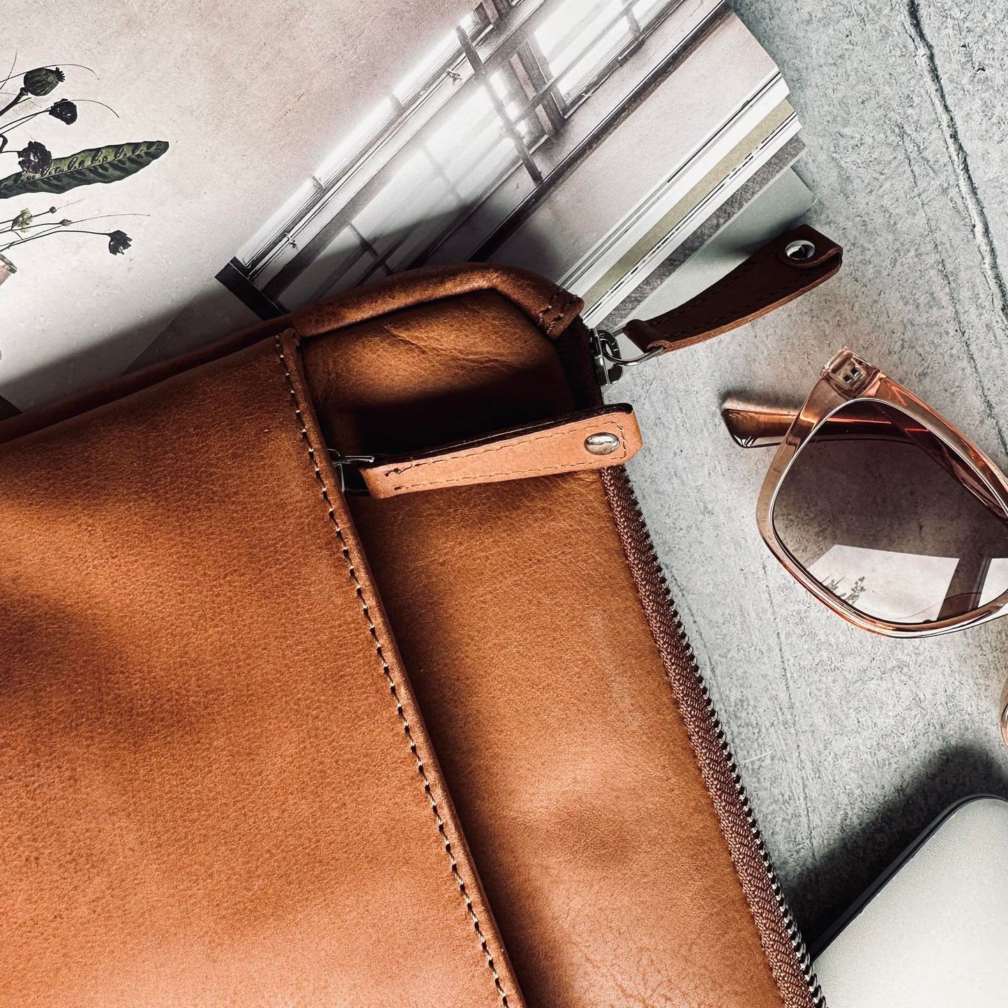 Laptop sleeve Cognac leather - VIAMAJA.DK