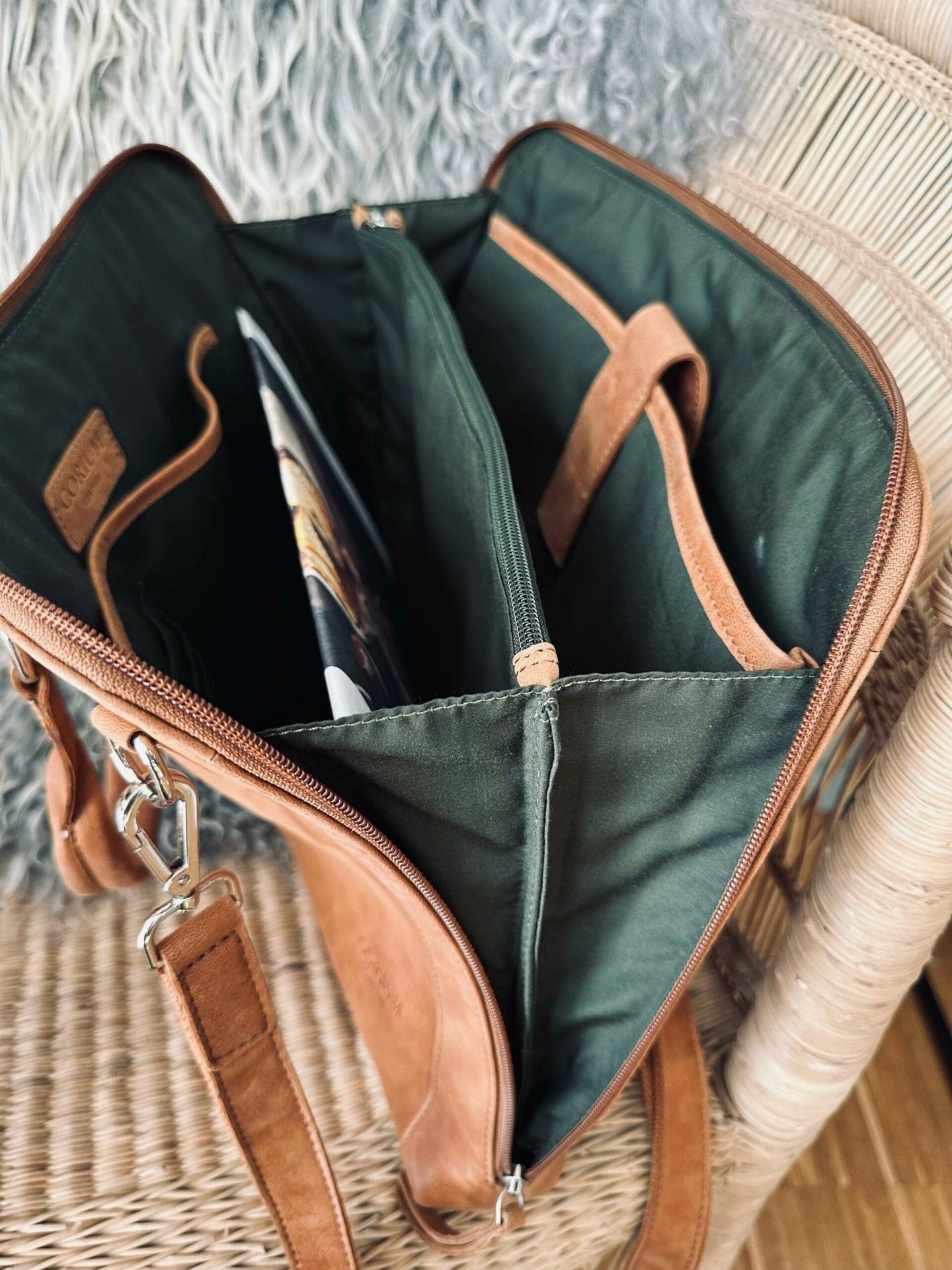 Laptop Unisex – Cognac - VIAMAJA.DK