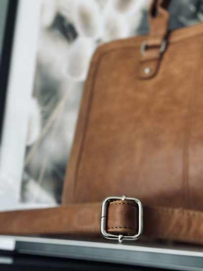 Laptop Unisex – Cognac - VIAMAJA.DK