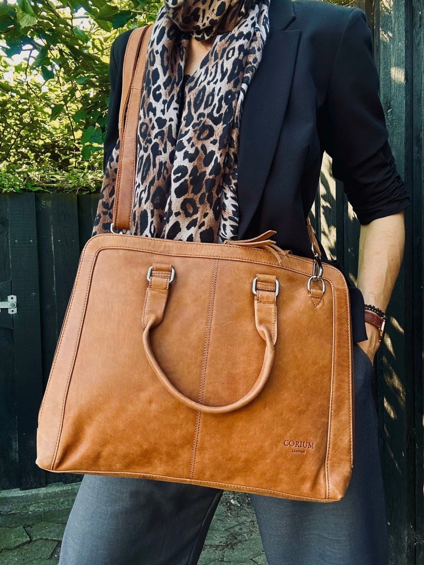 Laptop Unisex – Cognac - VIAMAJA.DK