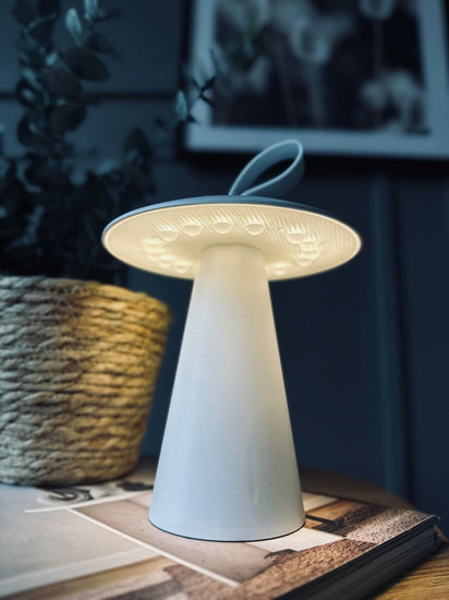 LED Bordlampe genopladelig – Hvid - VIAMAJA.DK