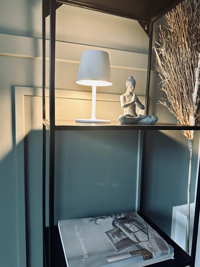 LED Bordlampe genopladelig – Hvid - VIAMAJA.DK