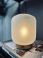 LED Lampe i mat glas med guld - 2. Sortering - VIAMAJA.DK