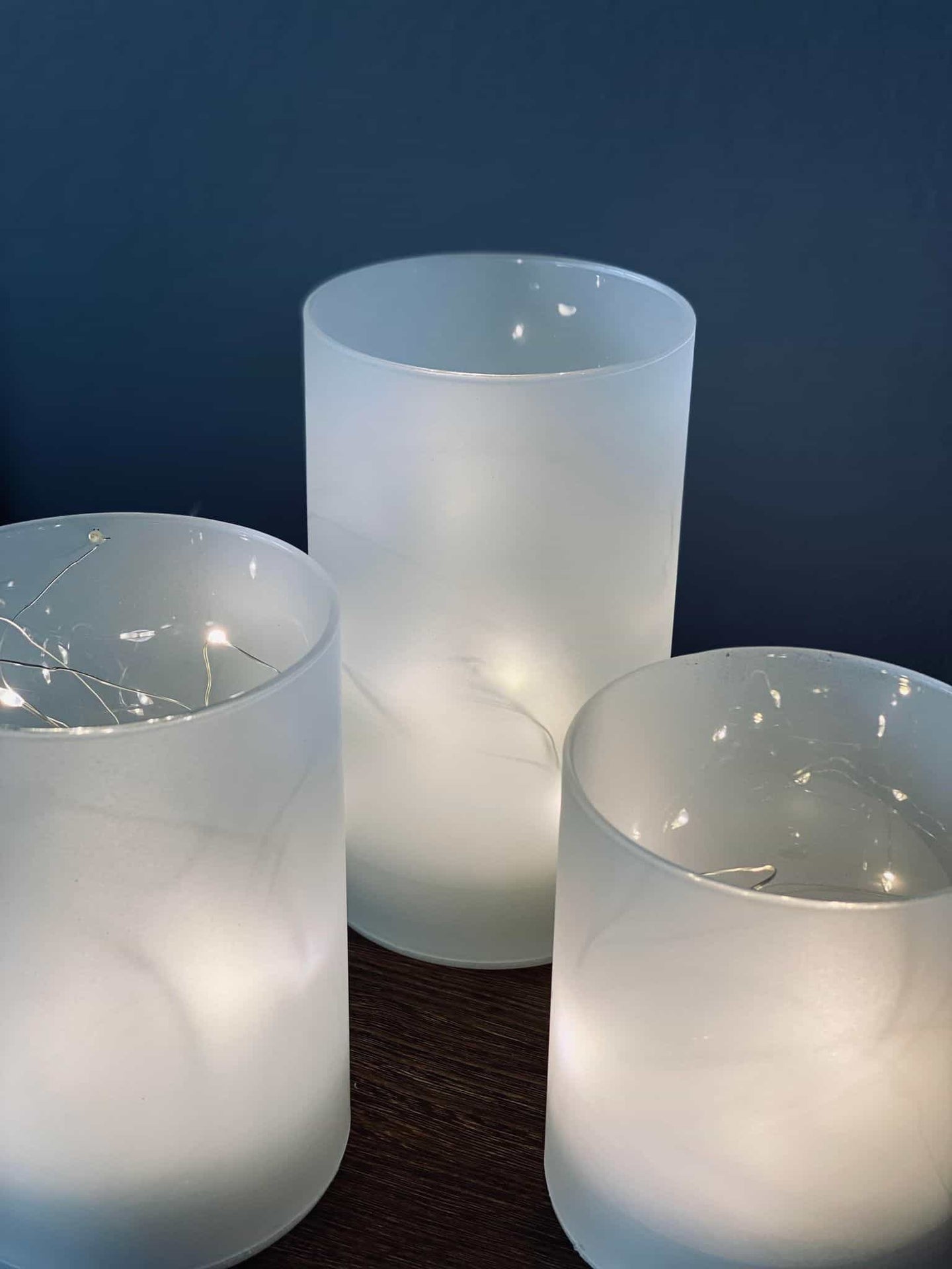 LED Lys i frosset glas - Sæt med 3 lys + timerfunktion - VIAMAJA.DK