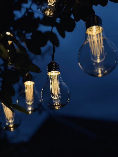 LED Lyskæde med solceller - Udendørs med 10 pære - VIAMAJA.DK