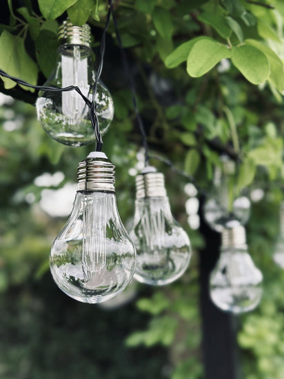 LED Lyskæde med solceller – Udendørs med 15 pærer - VIAMAJA.DK