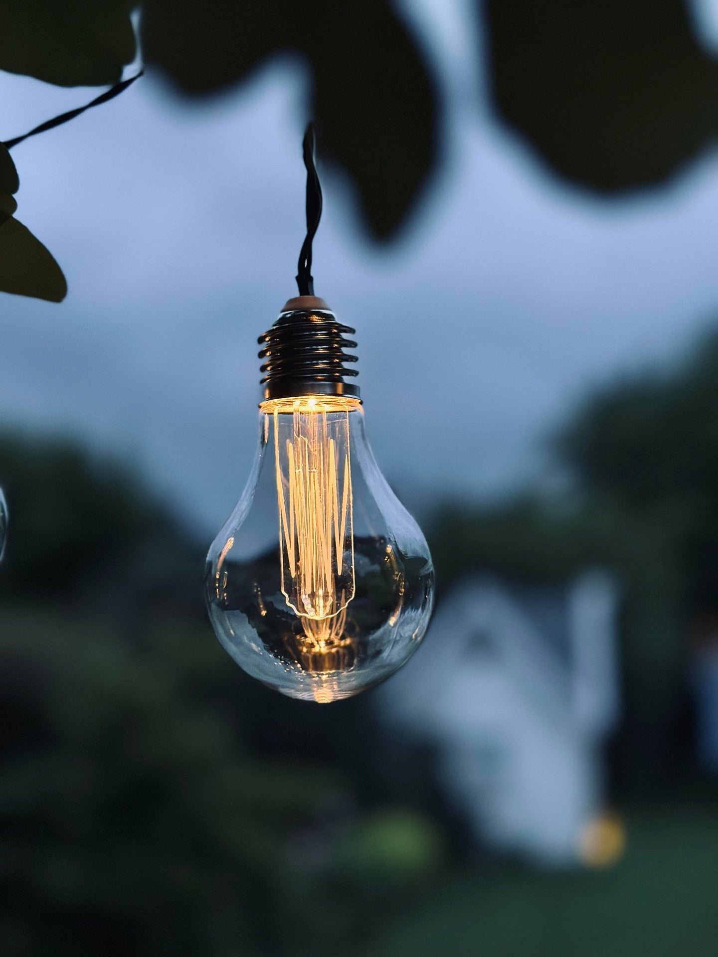 LED Lyskæde med solceller – Udendørs med 15 pærer - VIAMAJA.DK