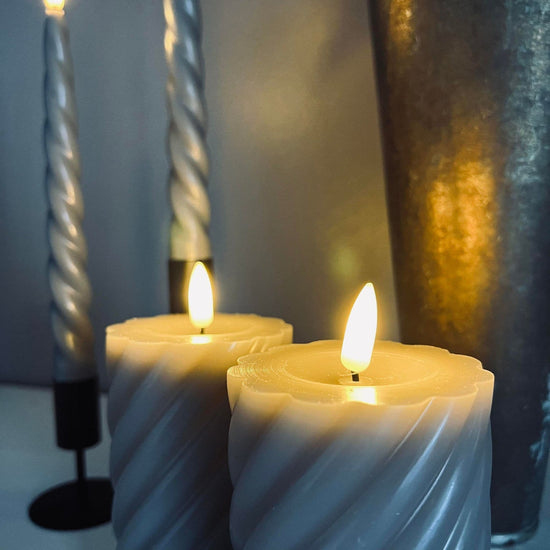 LED Lyspakke med 4 Lys og fjernbetjening - Varm grå - VIAMAJA.DK