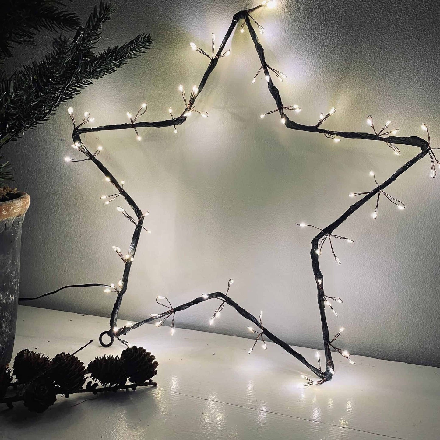LED Stjerne til ophæng - D40cm - VIAMAJA.DK