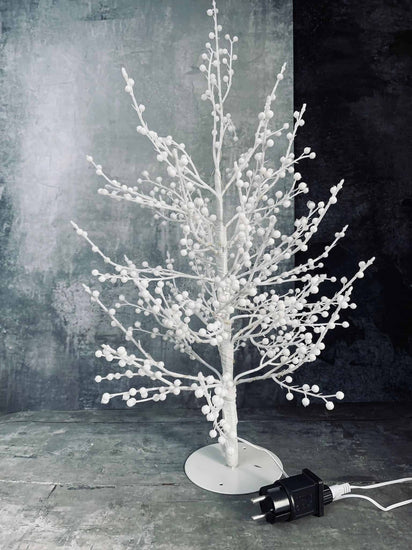 LED Træ med hvide bær - H60cm - VIAMAJA.DK