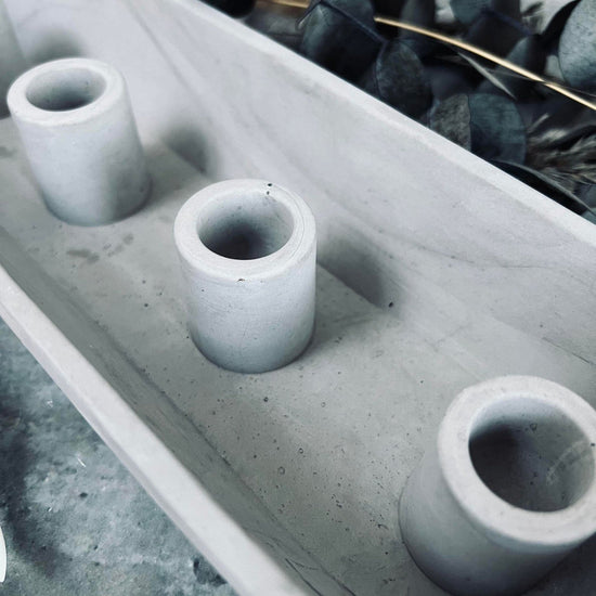 Lysestage i beton - Ink 4 LED Kronelys - VIAMAJA.DK