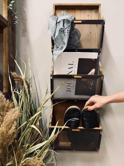 Magasinholder m/ 3 rum - VIAMAJA.DK