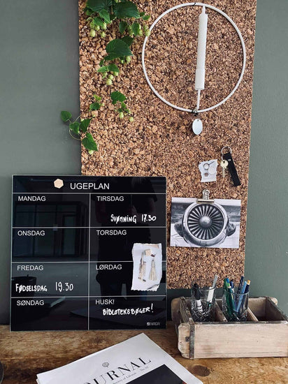 Magnetisk ugetavle 45x45 cm Sort glas - VIAMAJA.DK