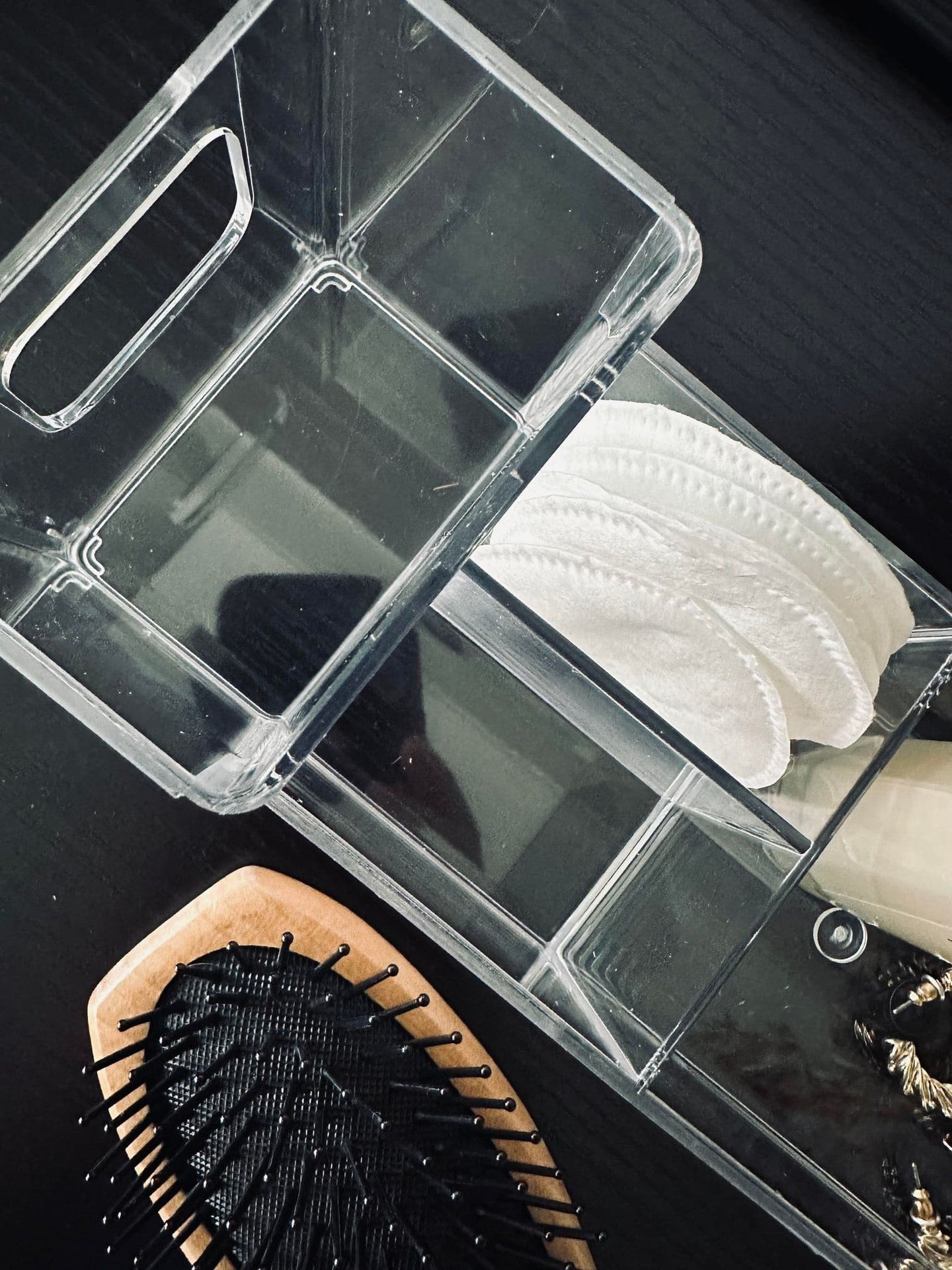 Makeup organiser med 8 rum - Akryl - VIAMAJA.DK