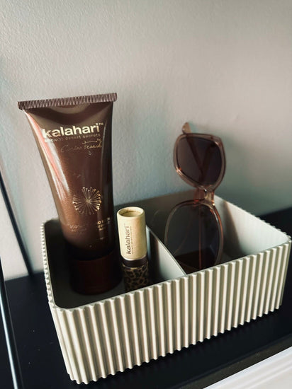 Makeup organiser med opdeling – Taupe - VIAMAJA.DK