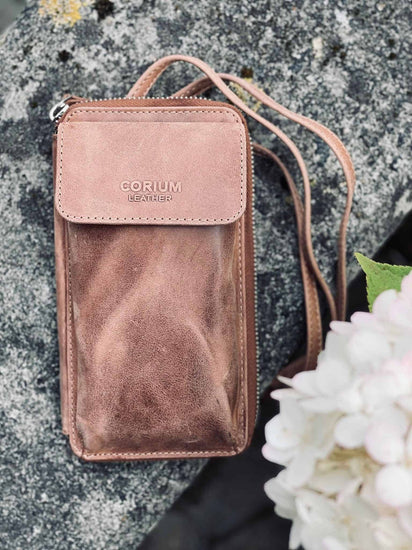 Mobil crossbody FREJA, Raw brown - VIAMAJA.DK
