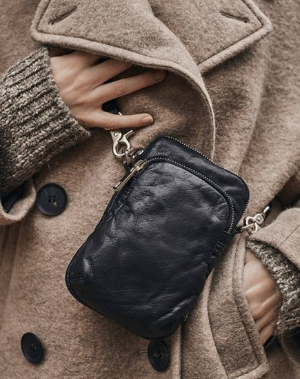 Mobiltaske - Black / Gold - VIAMAJA.DK