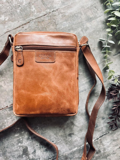 Mobiltaske Daily – Vintage cognac - VIAMAJA.DK