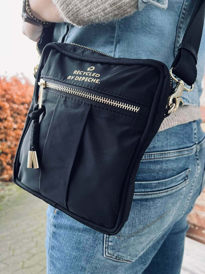 Mobiltaske IRIS i bæredygtig nylon - VIAMAJA.DK
