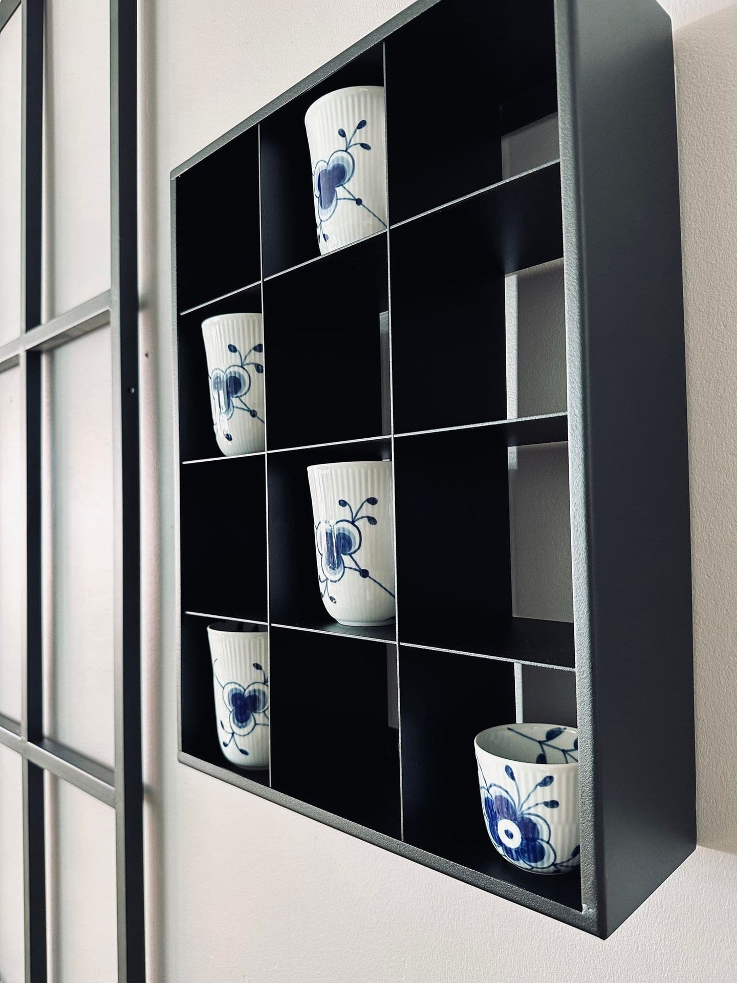 Mugshelf m. 12 rum - VIAMAJA.DK