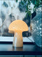 Mushroom bordlampe – Brun - VIAMAJA.DK