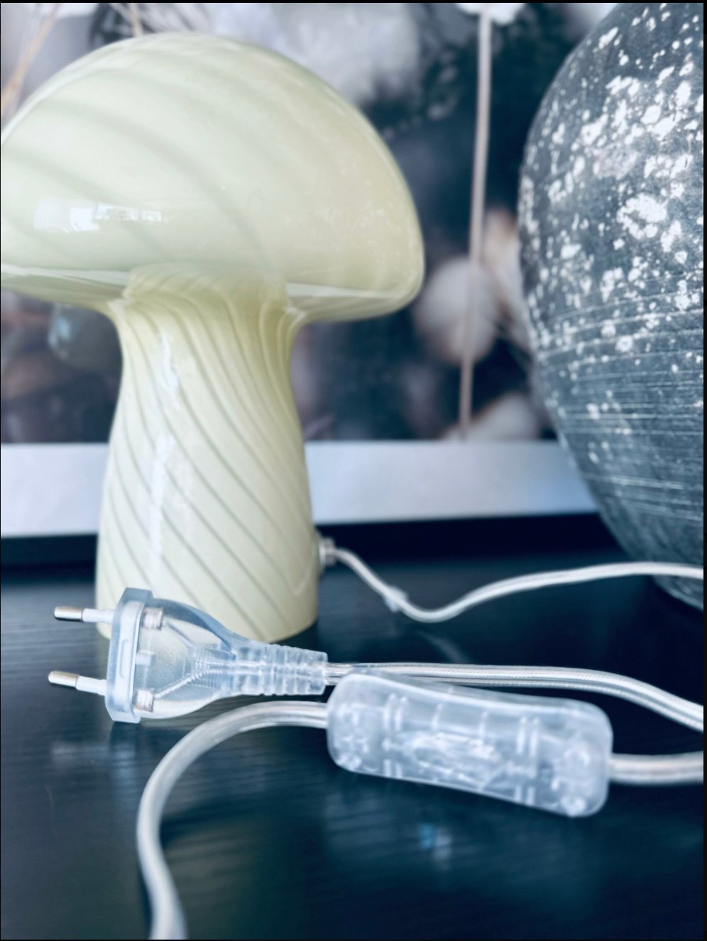 Mushroom bordlampe – Soft Yellow - VIAMAJA.DK