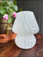 Mushroom bordlampe - White - VIAMAJA.DK