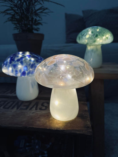 MUSHROOM Lampe m. LED – Rosa mundblæst glas - VIAMAJA.DK