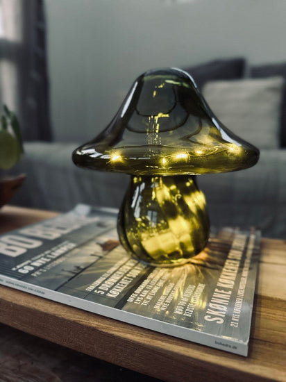 MUSHROOM Lampe med LED 18cm – Grøn - VIAMAJA.DK
