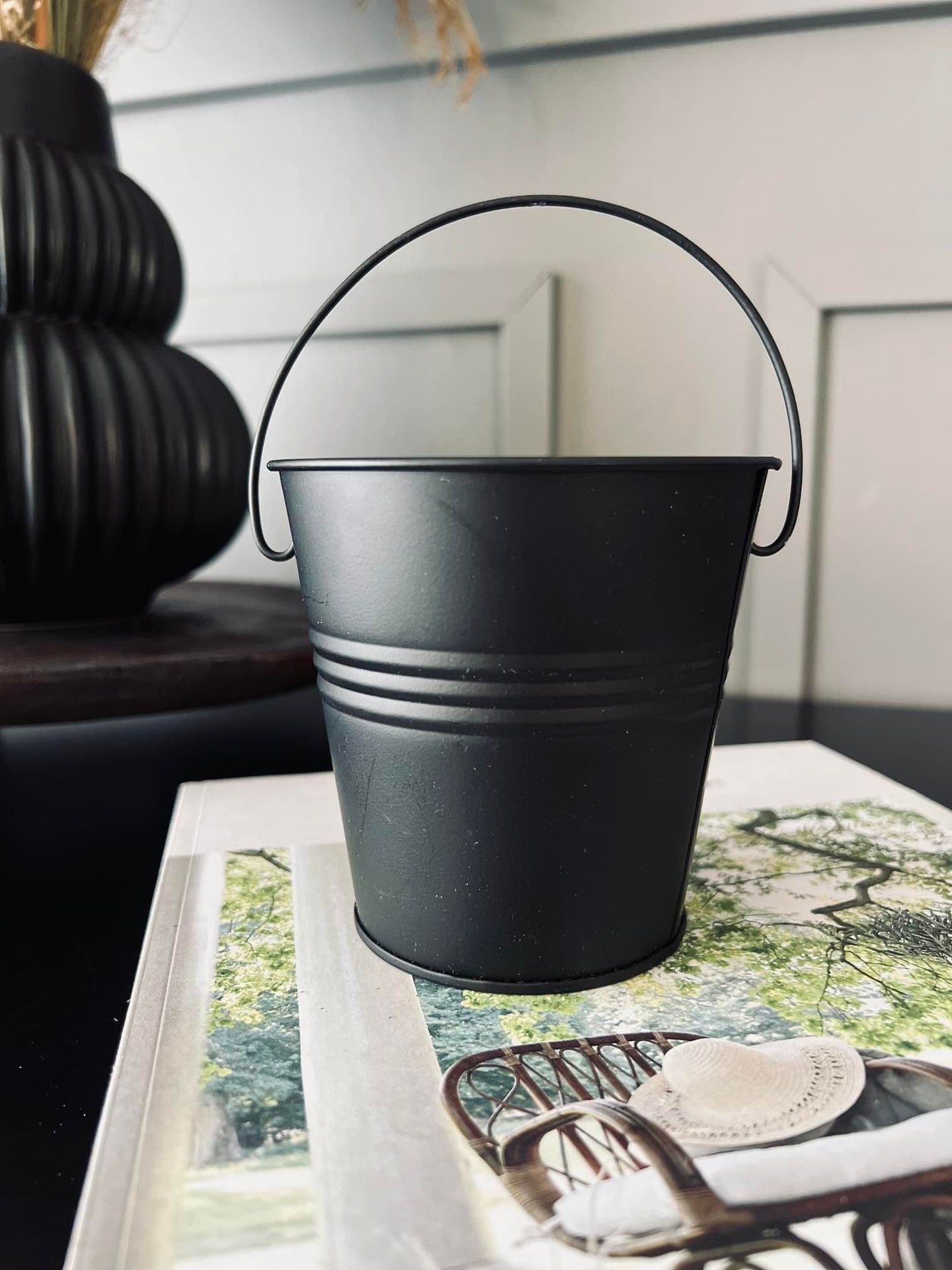 Myggelys - Citronella i sort spand - VIAMAJA.DK