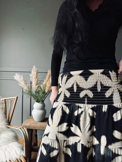 Nederdel Boho Leaf black - VIAMAJA.DK