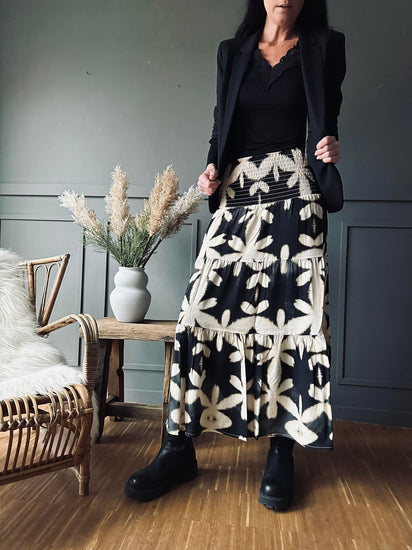 Nederdel Boho Leaf black - VIAMAJA.DK