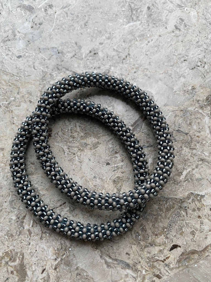 Nepal armbånd - Grey - VIAMAJA.DK