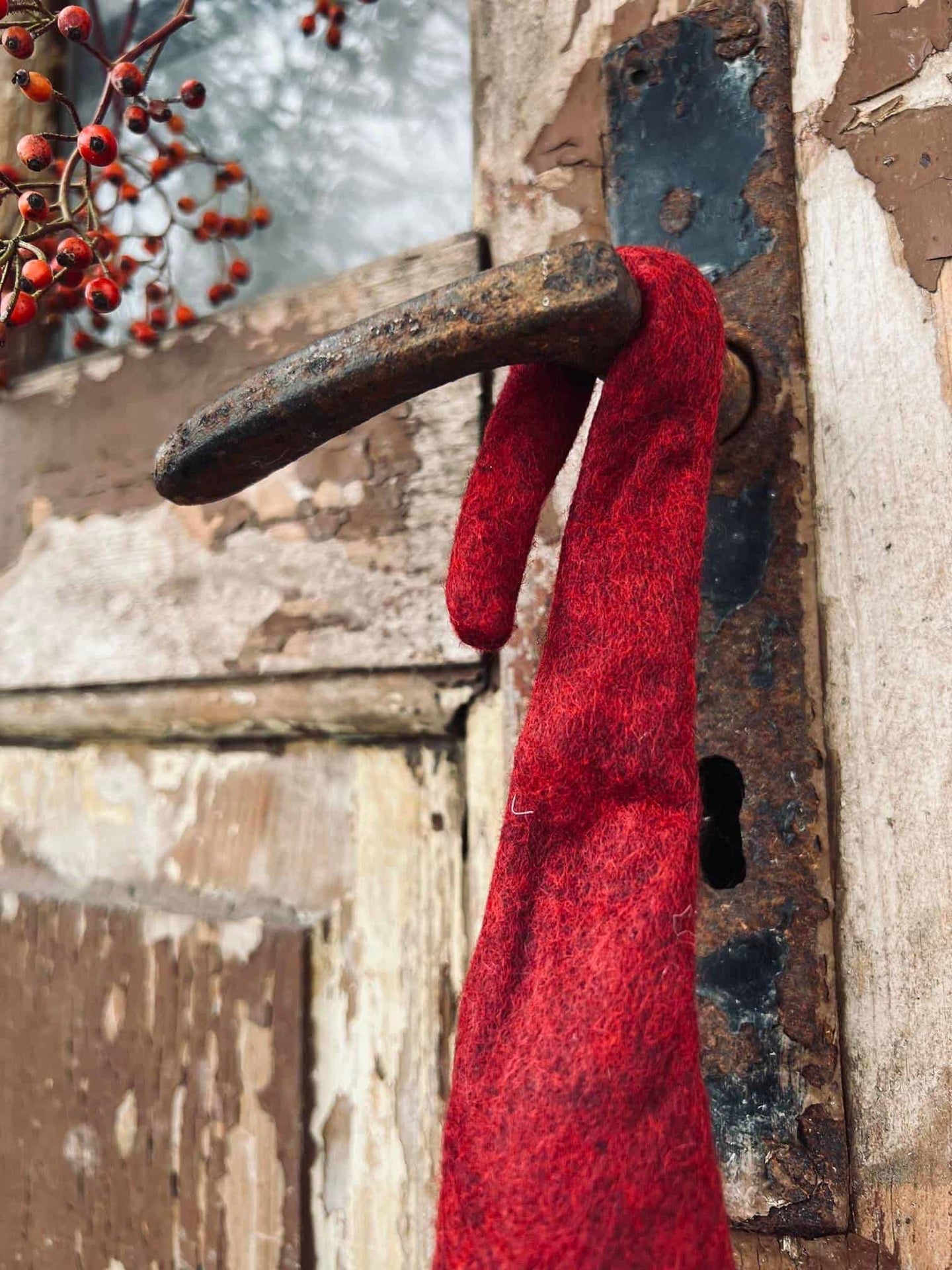 Nisse med skæg - Rød filt 36cm - VIAMAJA.DK