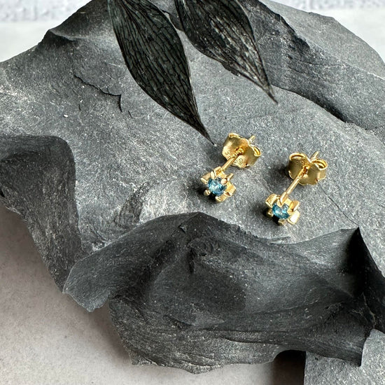 Ørestikker GIA – Blue 18K forgyldt - VIAMAJA.DK
