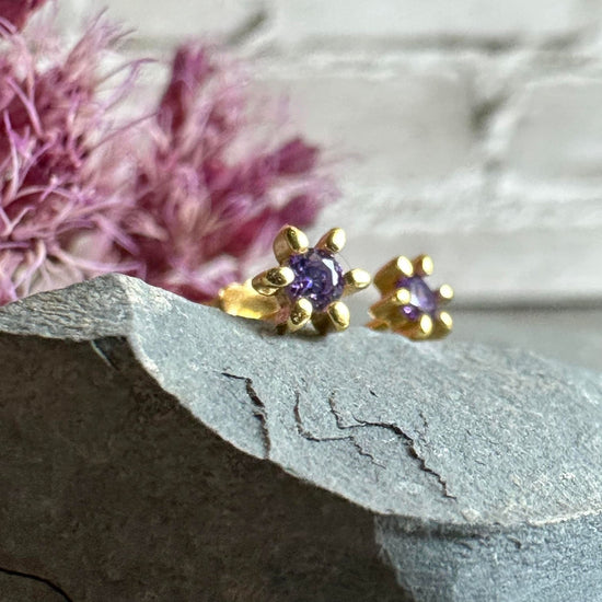 Ørestikker GIA – Violet 18K forgyldt - VIAMAJA.DK