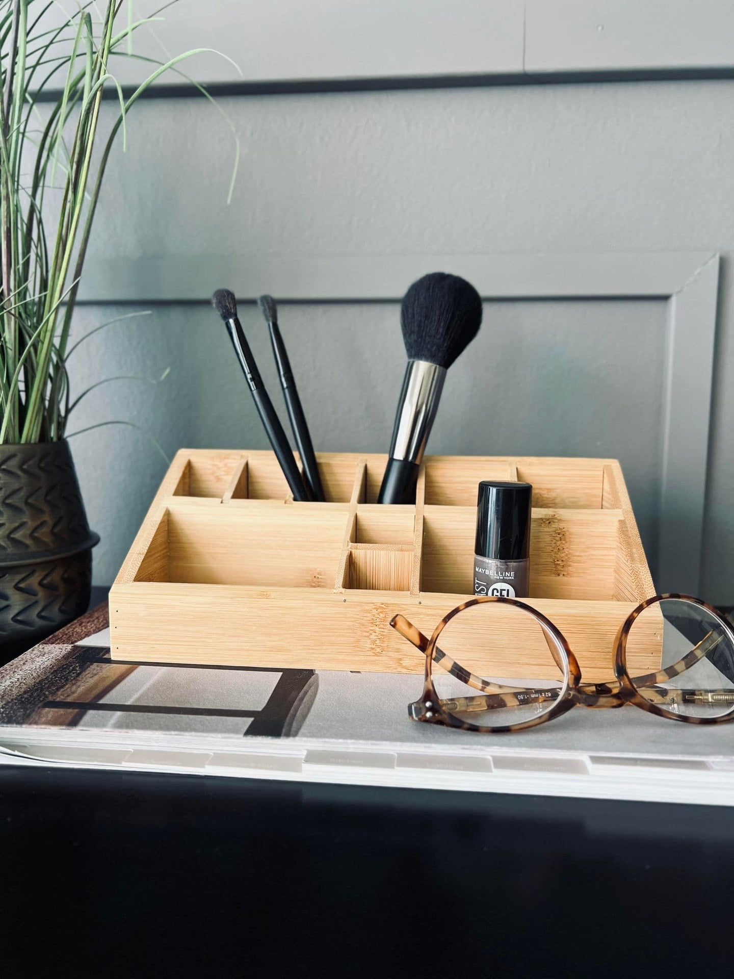 Organiser i bambus med 10 rum - VIAMAJA.DK