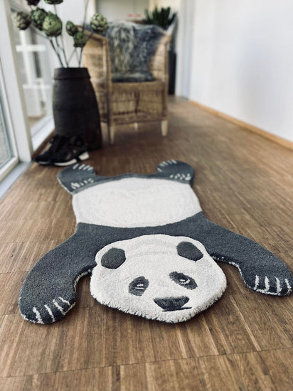 PANDA TÆPPE I ULD 68 x 113cm - VIAMAJA.DK