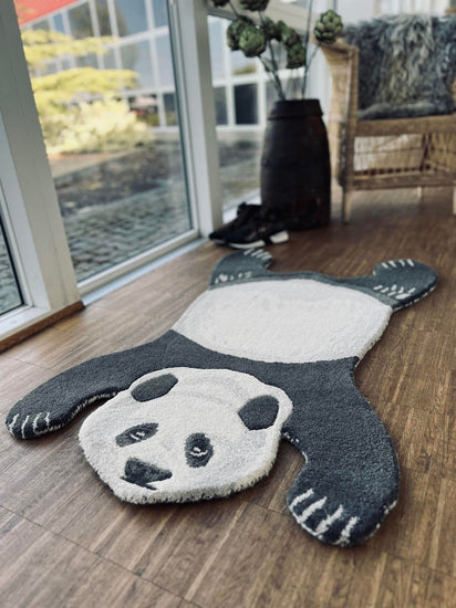 PANDA TÆPPE I ULD 68 x 113cm - VIAMAJA.DK