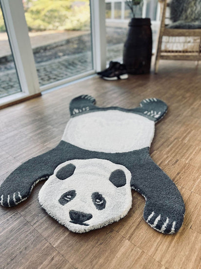 PANDA TÆPPE I ULD 68 x 113cm - VIAMAJA.DK