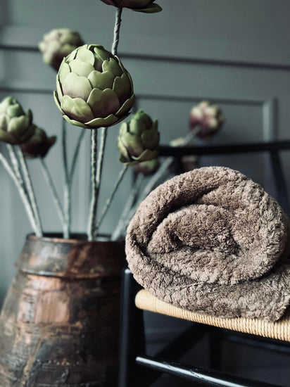 Plaid i Luxus fleece - Taupe - VIAMAJA.DK