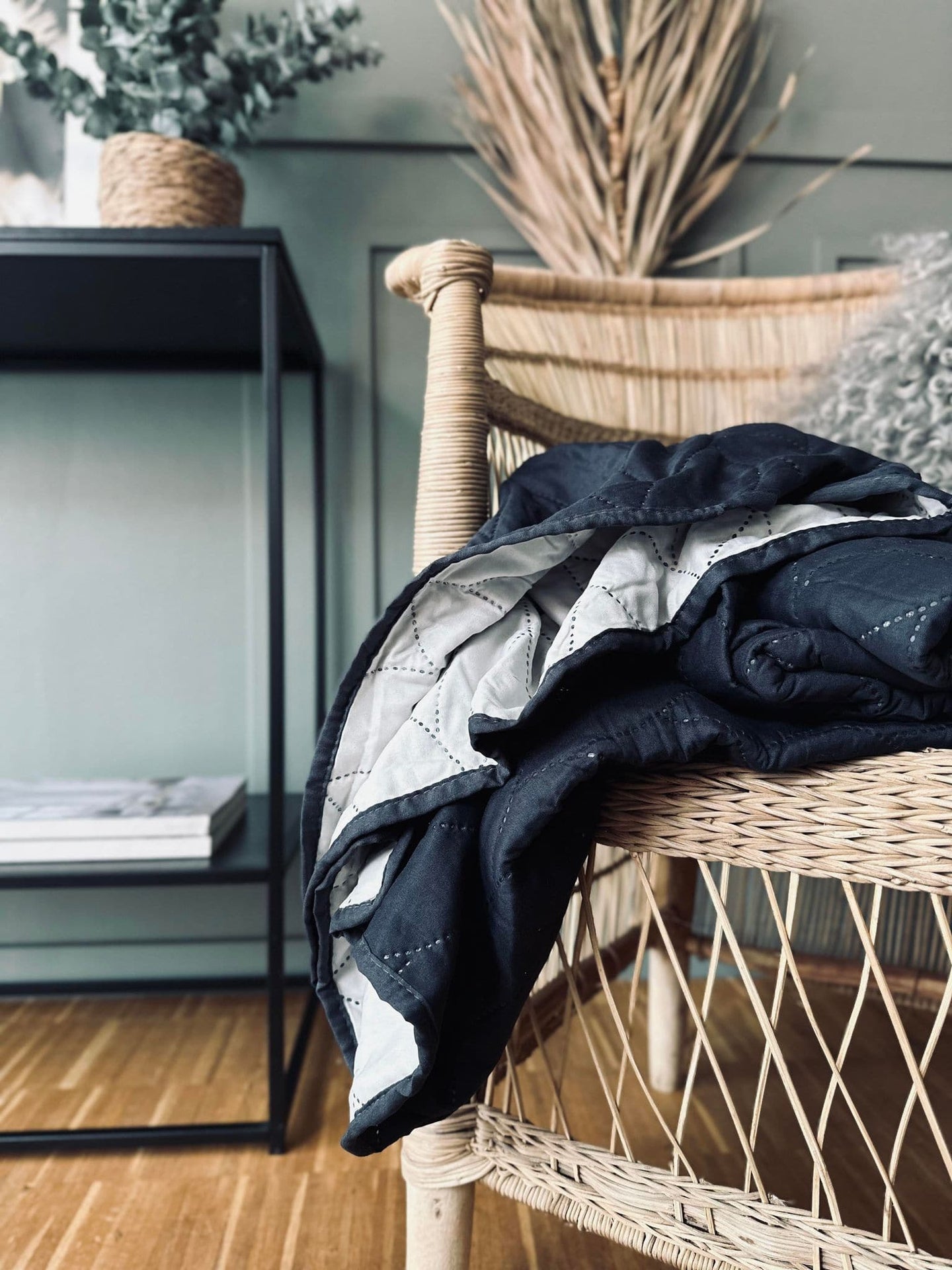 Plaid / sengetæppe – Quilt Navy 200x220cm - VIAMAJA.DK