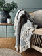 Plaid vævet med kork – Nature grey mix - VIAMAJA.DK