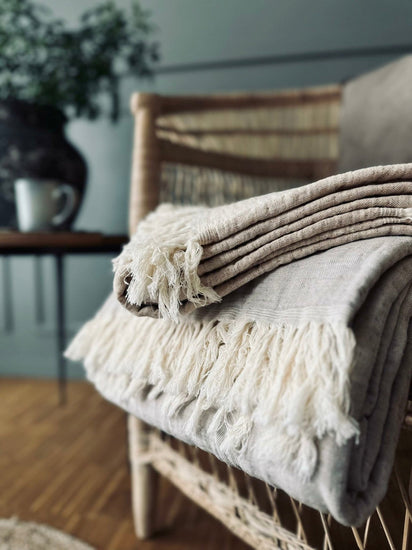 Plaid vævet med kork – Nature mix - VIAMAJA.DK