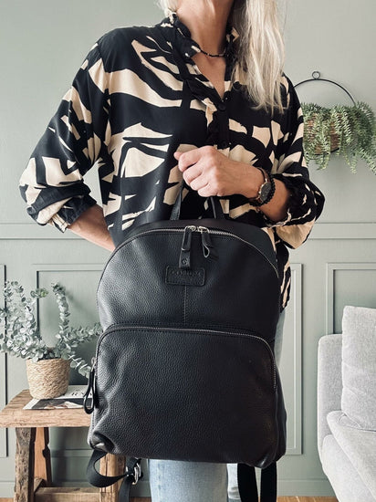 Rygsæk – Black leather - VIAMAJA.DK