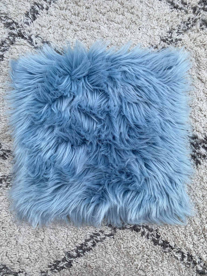 Sædehynde - Ice blue - Imiteret pels TILBUD - VIAMAJA.DK