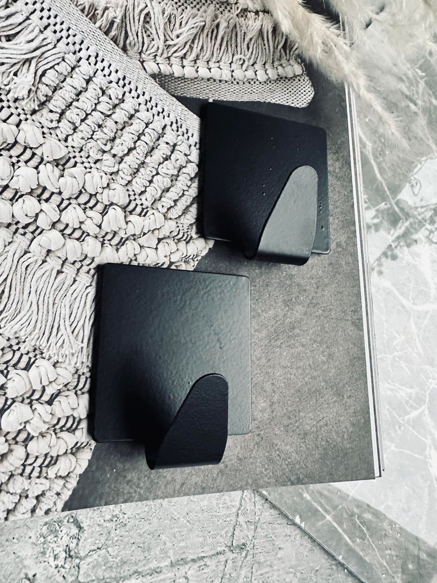 Selvklæbende knage - 2 stk No.4 - VIAMAJA.DK