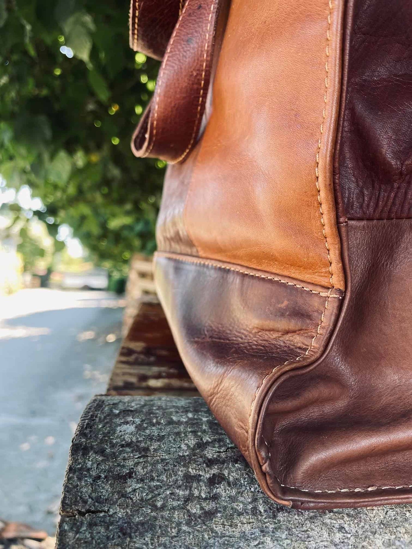 Shopper i kraftig recycling læder - Cognac - VIAMAJA.DK