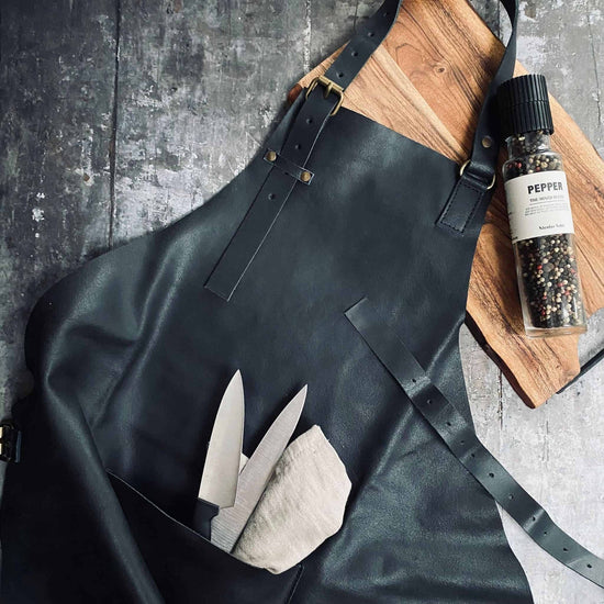 Skindforklæde - Sort bøffellæder - VIAMAJA.DK